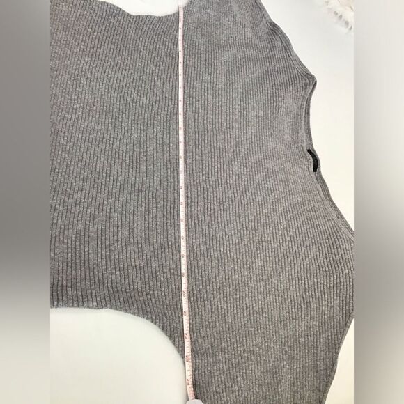 bobi Black Gray Chic Off-Shoulder Knit Long Sleeve Ribbed Sweater New Size Large - Picture 10 of 11